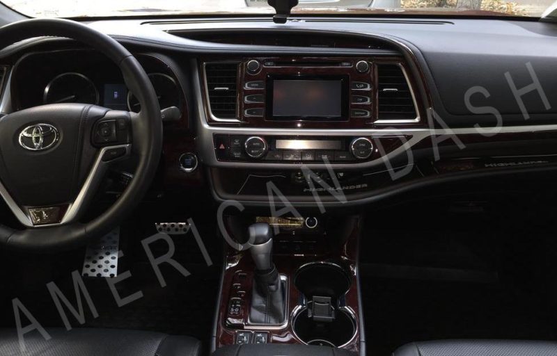 The interior of a Toyota Highlander can be upgraded with the addition of accessories for car, such as an interior dash trim kit or a car dash kit.